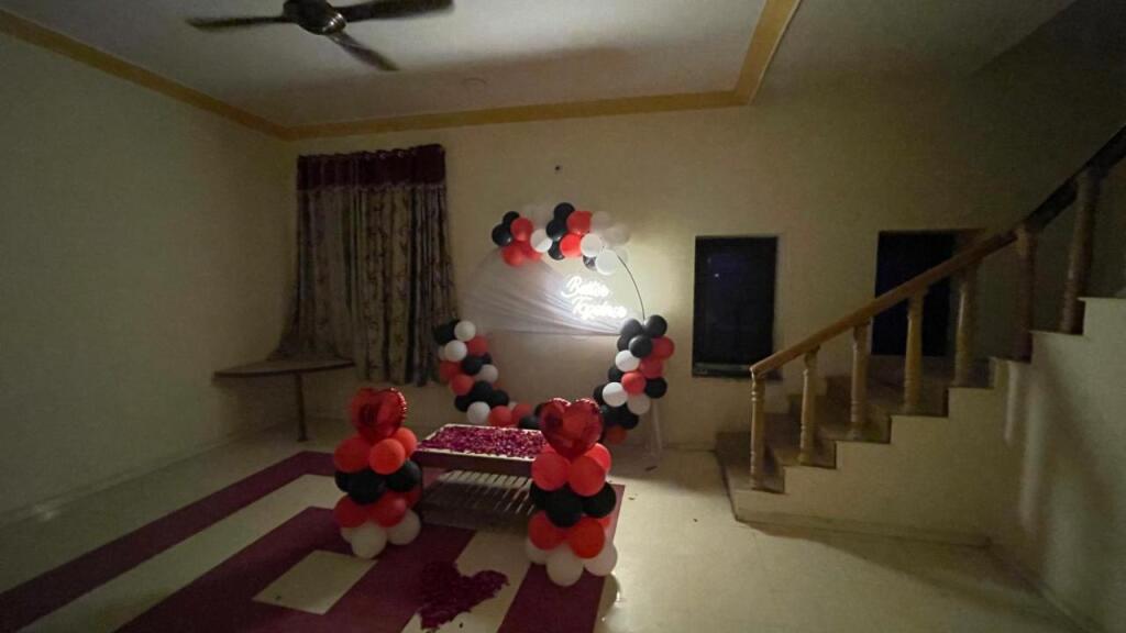 ADB Rooms Hotel Vallabh Darshan — фото 1