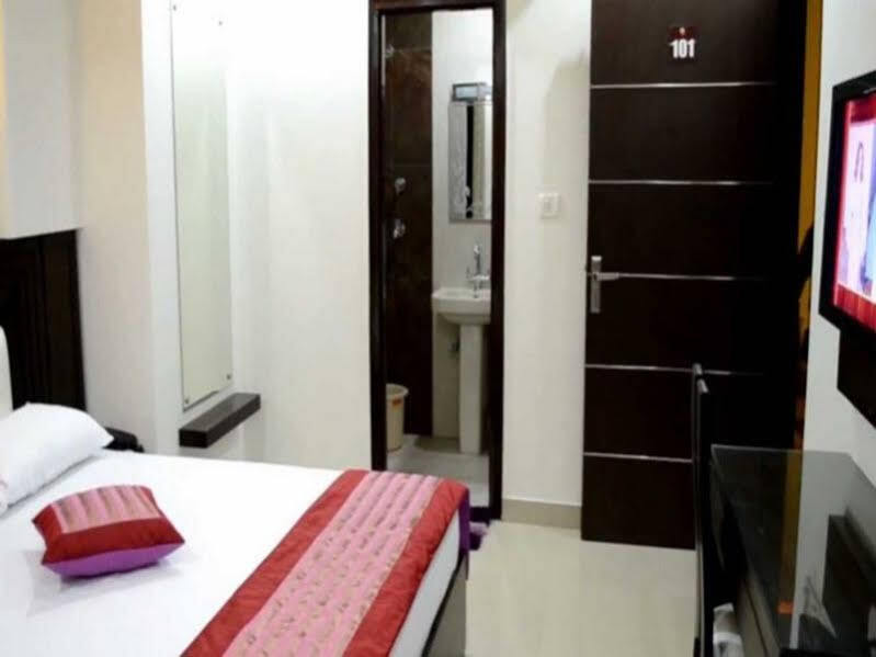 Наинитал: Hotel Park Land