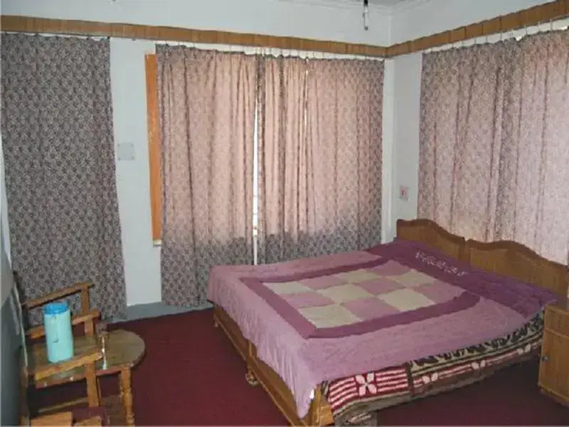 Шринагар: Hotel Season Palace