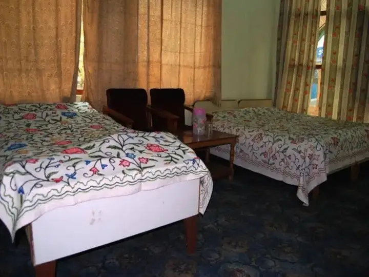 Шринагар: Aar Kay Hotel