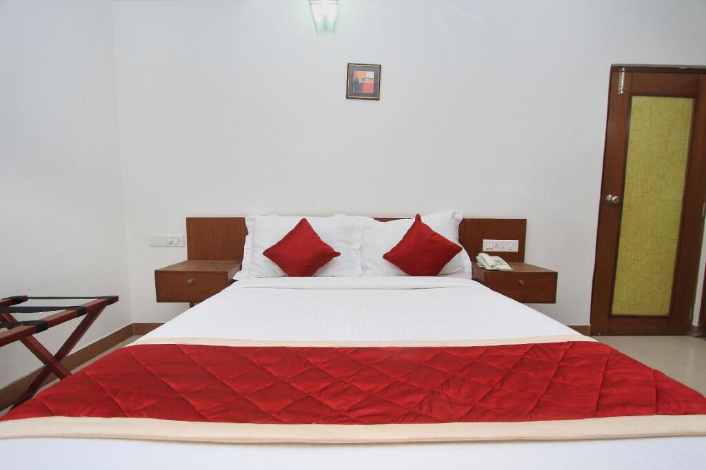 Бангалор: Lotus Business Hotel