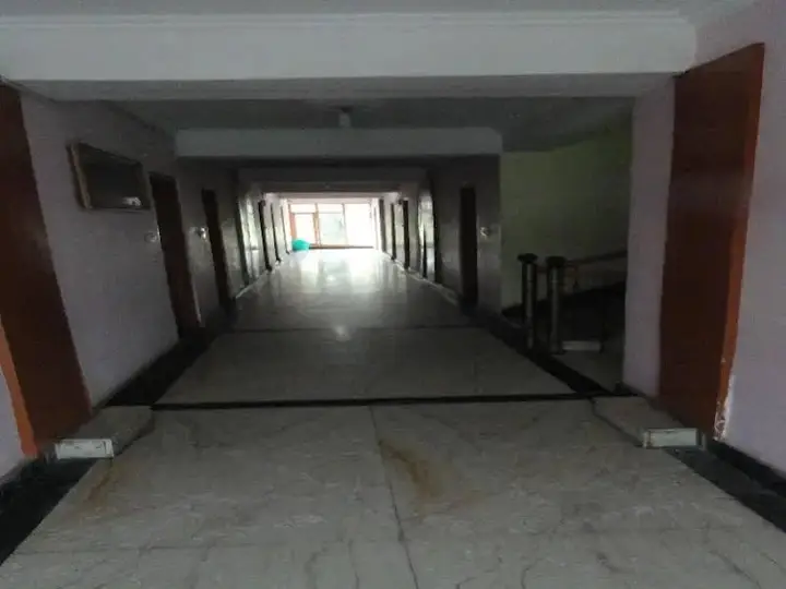 Шринагар: Hotel Ishfan