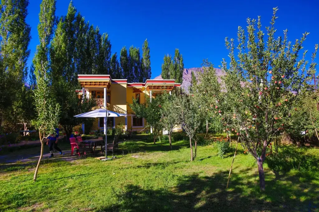Хундер: Olgok The Guest House