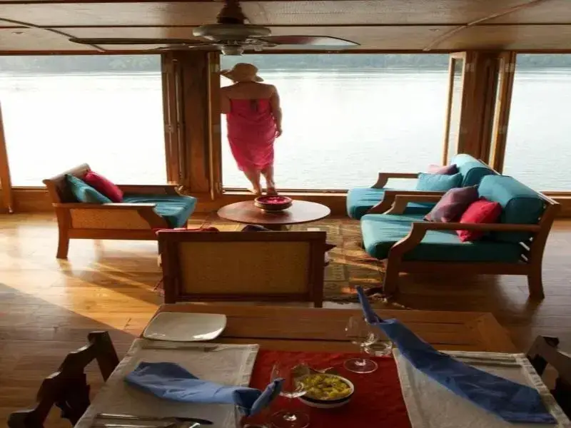 Payyanur: The Lotus - Houseboat