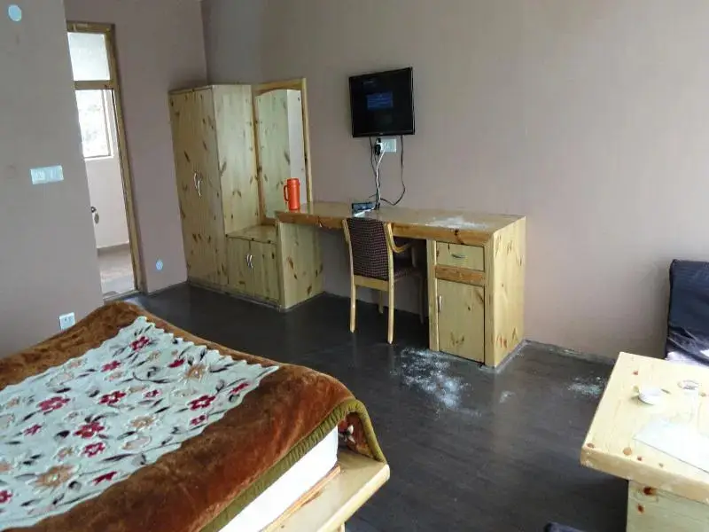Лех: The Leh-Chen Hotel