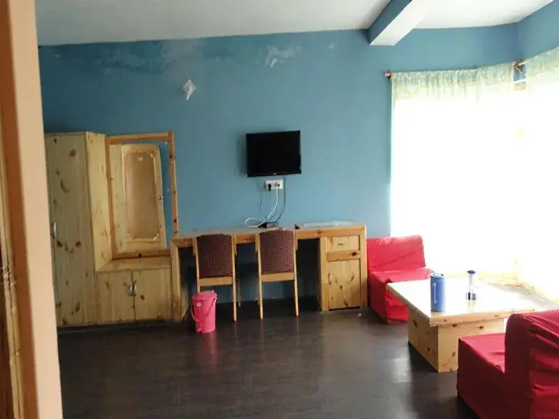 Лех: The Leh-Chen Hotel