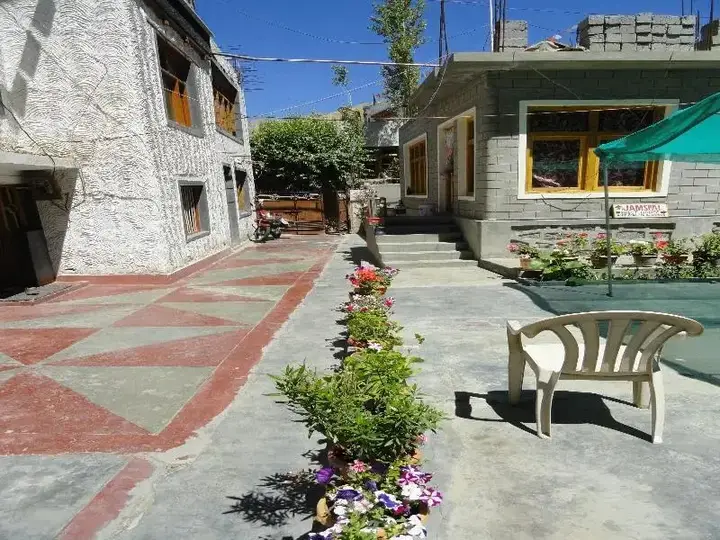 Лех: Jamspal Guest House