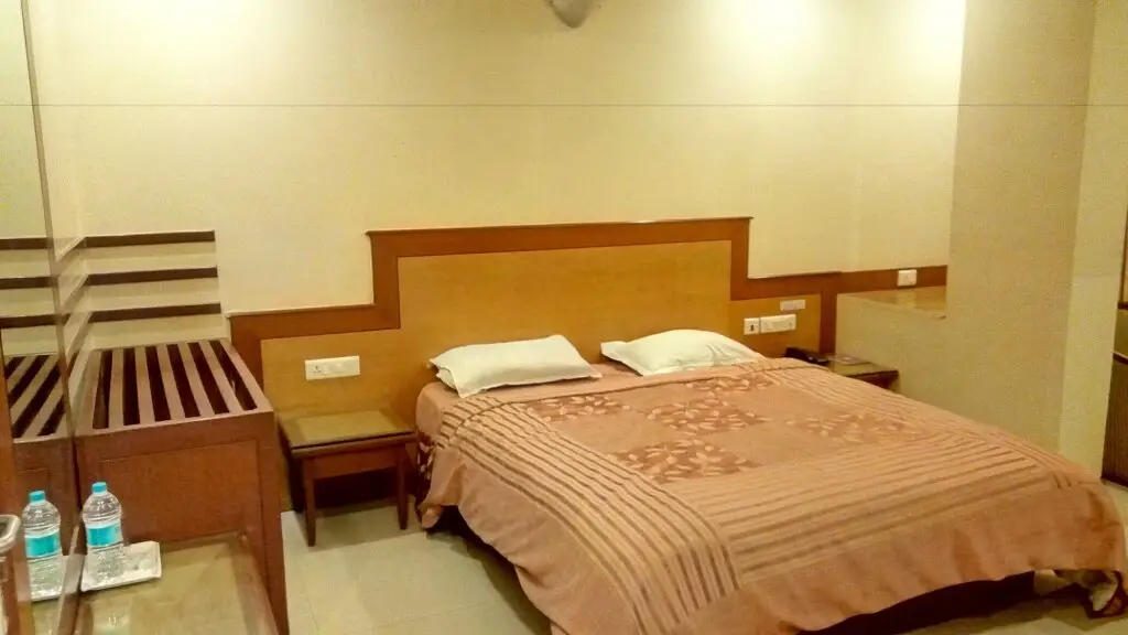Hotel Kohinoor Square — фото 1