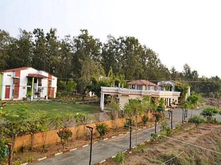 Баихар: Kanha Meadows Resort