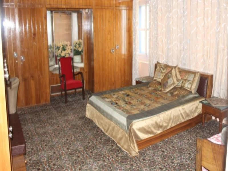Шринагар: Una Homestay Sheenwynds