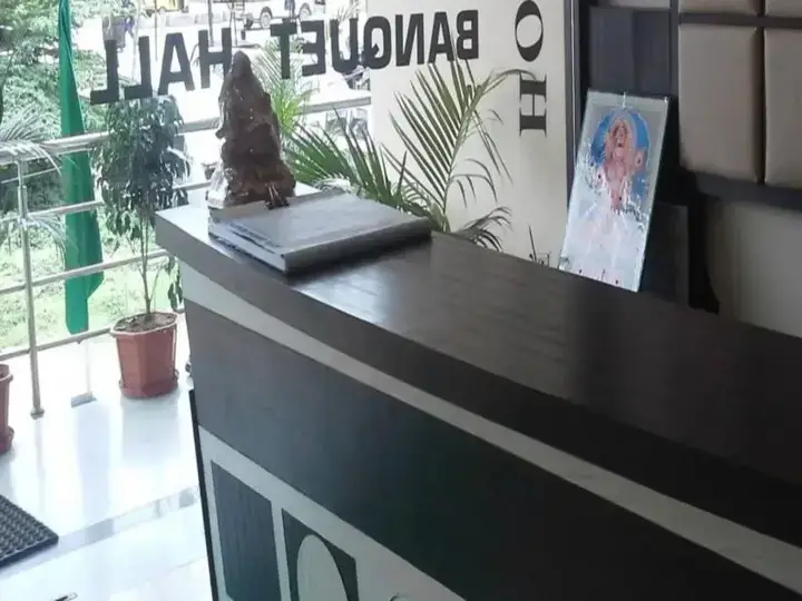 Хидерабад: Hotel Amogha Residency