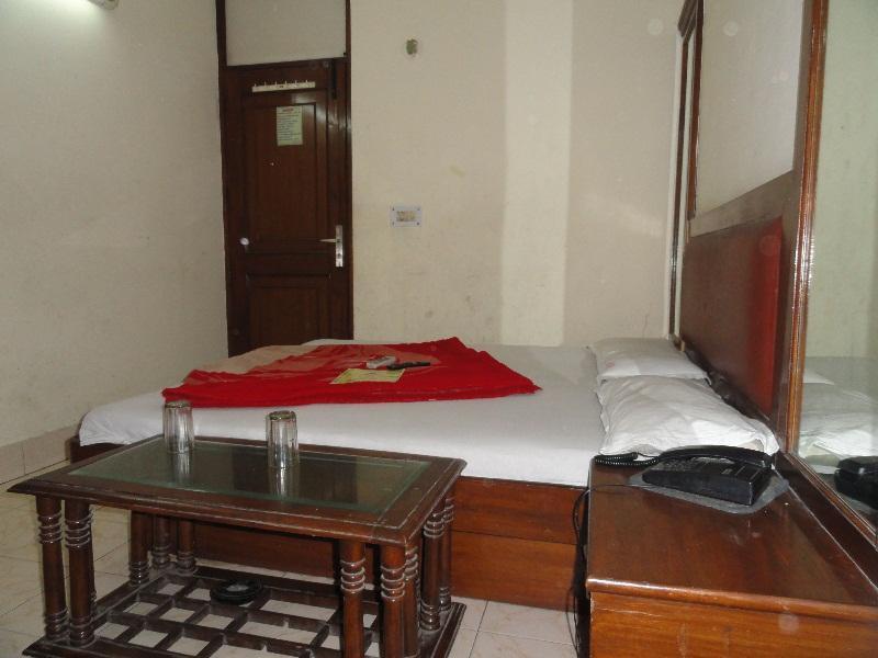Нью-Дели: Hotel UK