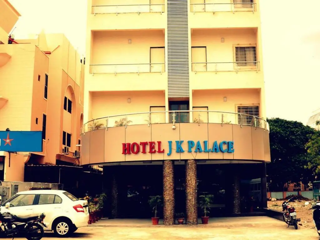 Ширди: J K Palace