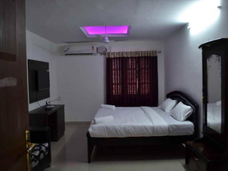 Хидерабад: Queens Court Serviced Apartment