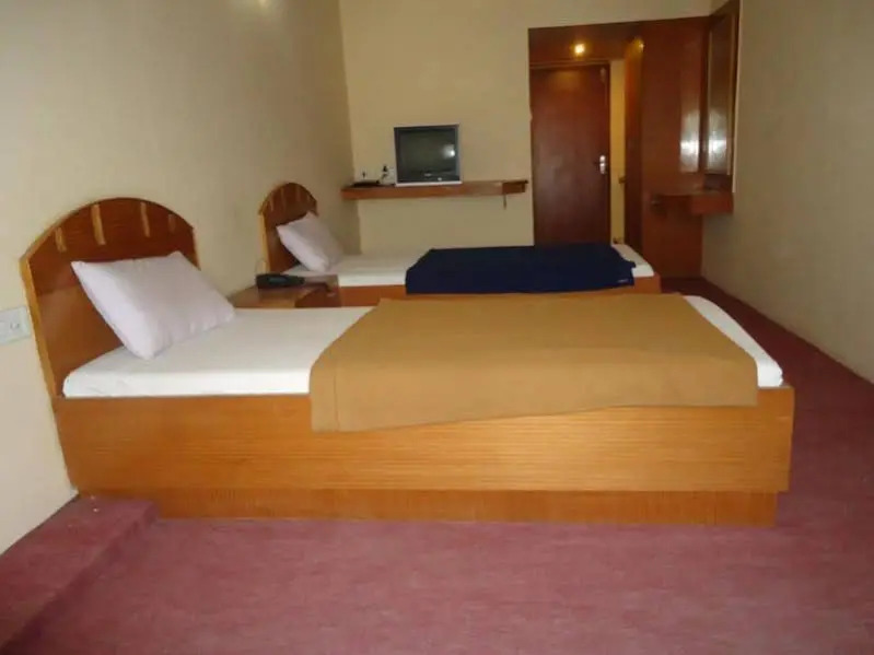 Бхудж: Hotel HV Palace
