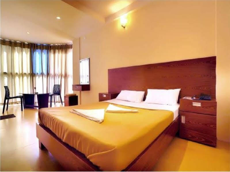 Майсур: Abs International Hotel