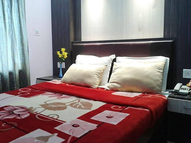 Колката: Holy Home Guest House