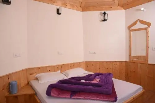 Куфри: Snow Trails Camp