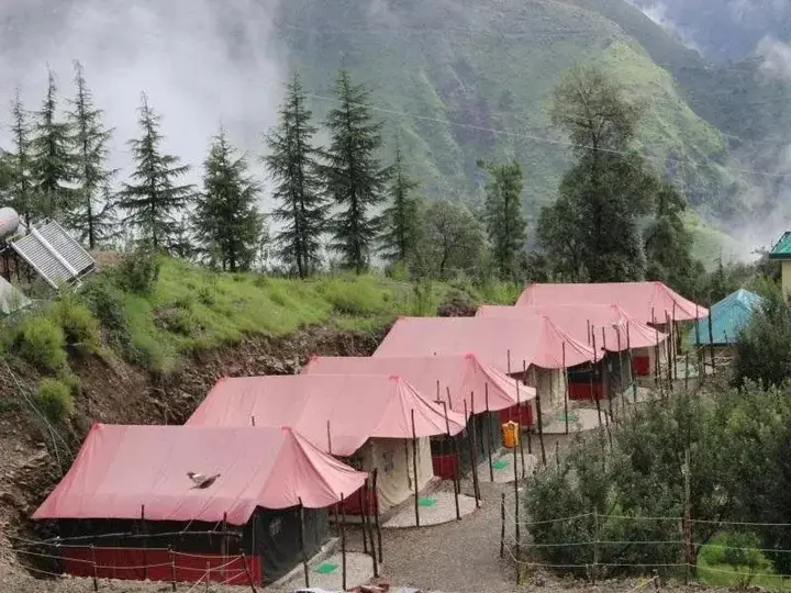 Куфри: Snow Trails Camp