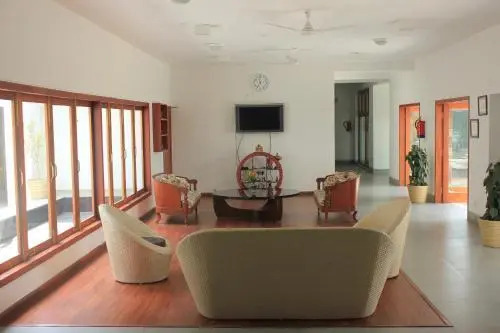 Сукха: Kalmatia Sangam Himalaya Resort