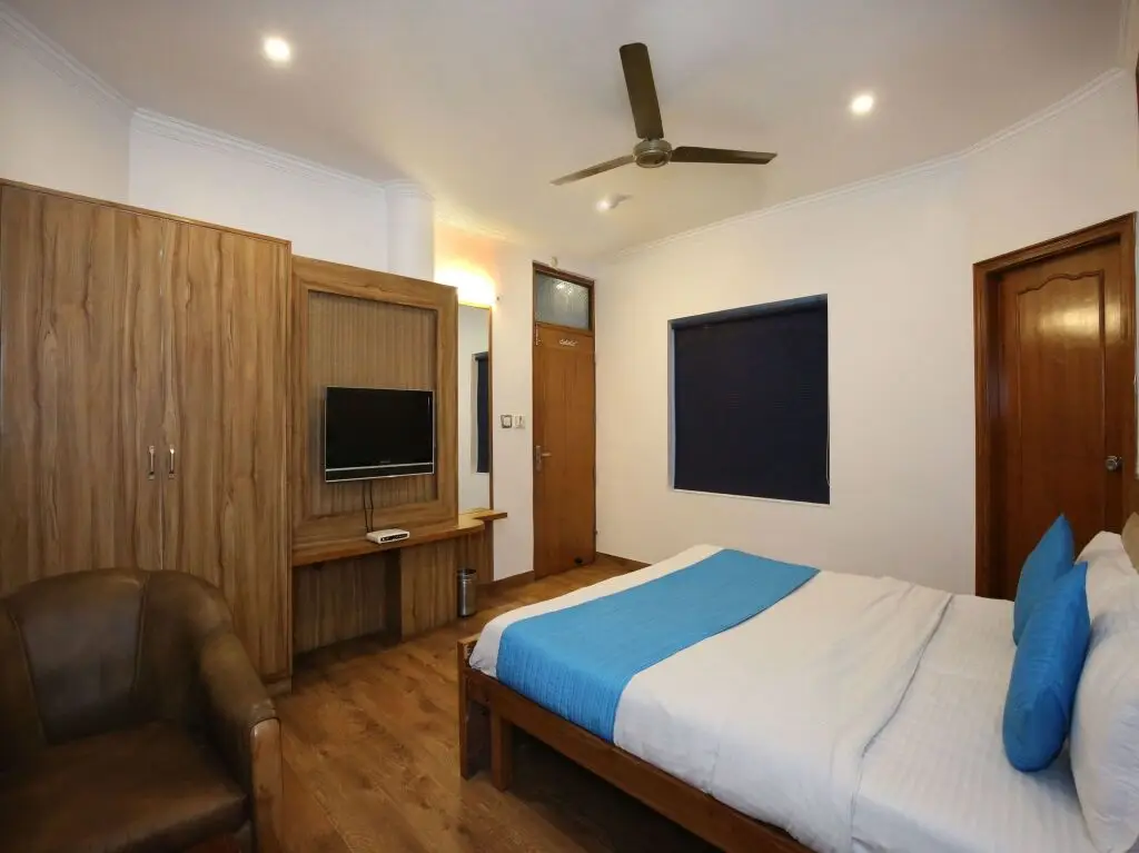 Чандигарх: OYO 9230 Hotel Royal Brooks
