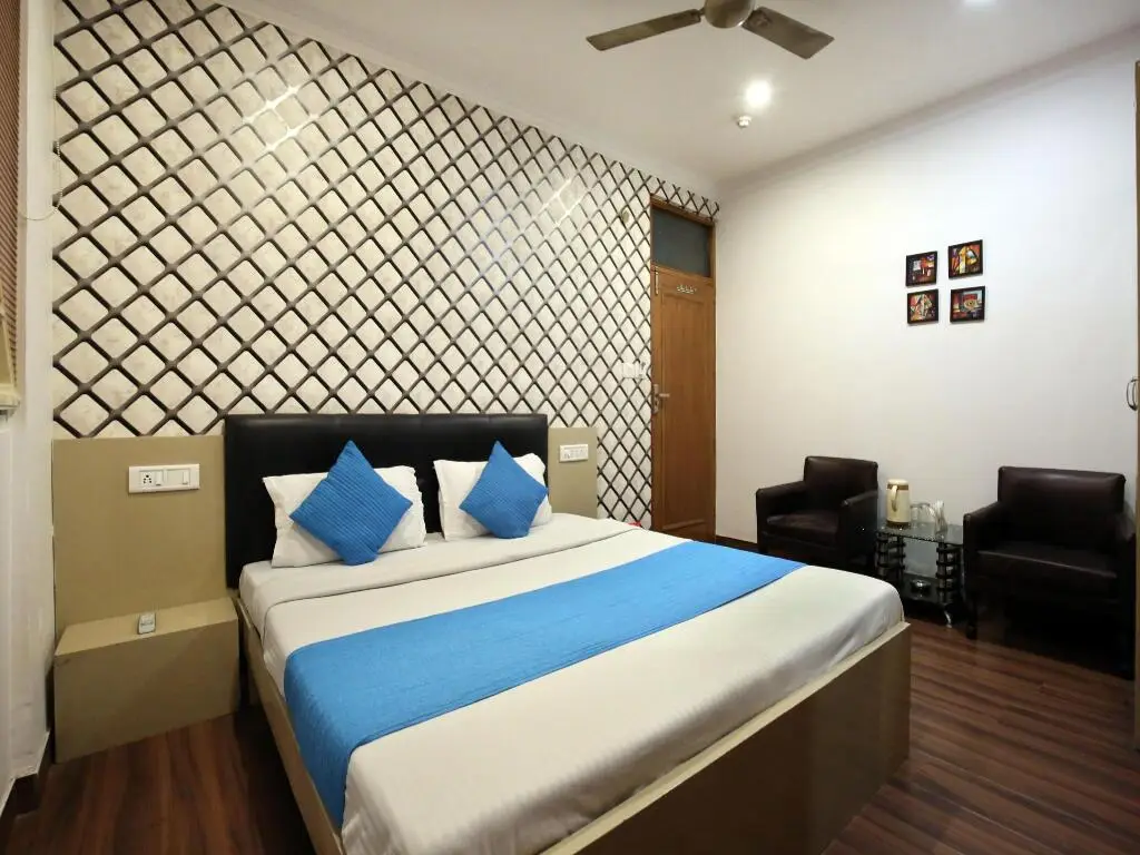 Чандигарх: OYO 9230 Hotel Royal Brooks