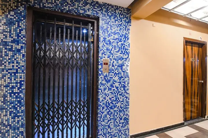 Колката: FabHotel Prime Rockstar