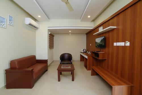 Паллипурам: Sreepathi Indraprastha Hotel and Serviced Apartments