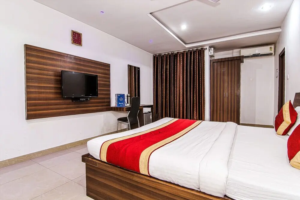 Лакхнау: OYO 6804 Hotel Buddha Residency