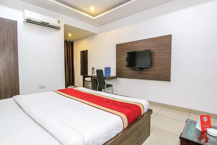 Лакхнау: OYO 6804 Hotel Buddha Residency