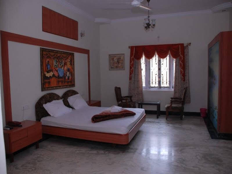 Бангалор: Green Villa Serviced Apartment