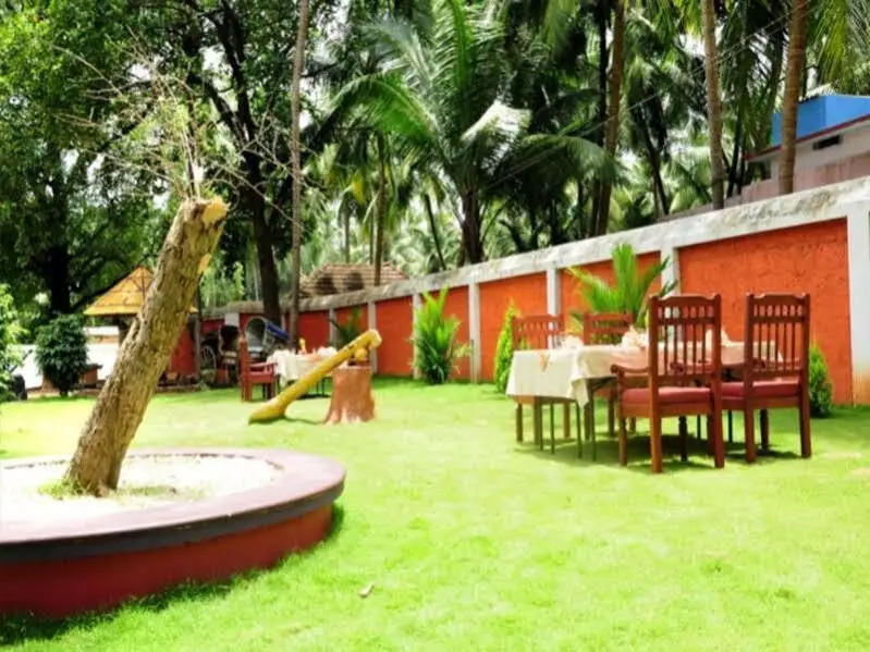 Паллипурам: Kunnathur Mana Ayurveda Heritage Resort