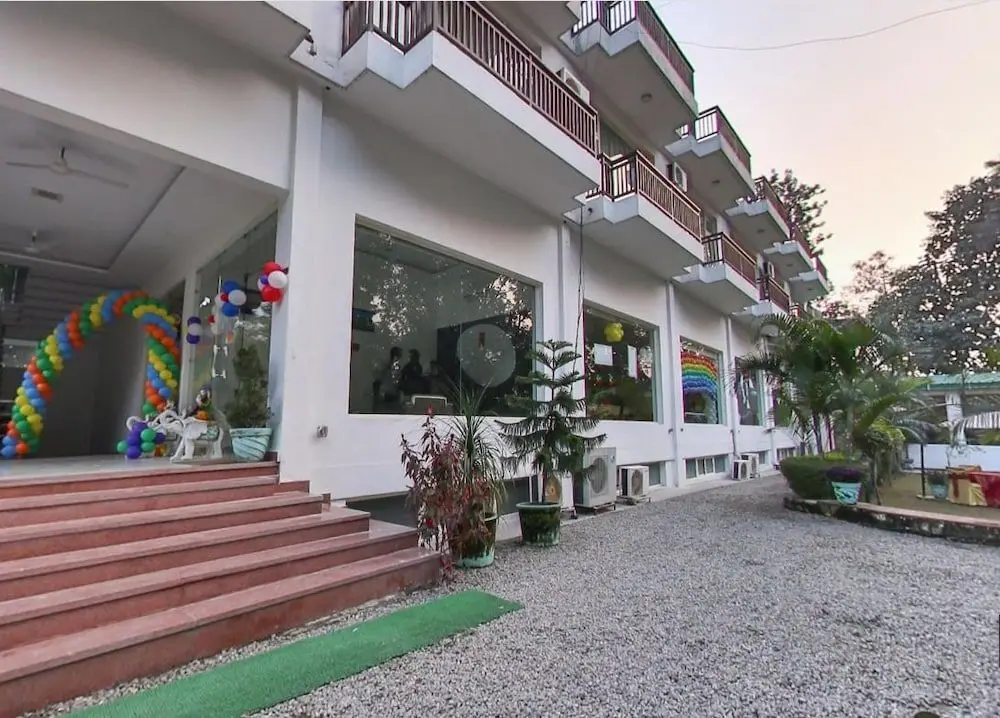 Наинитал: Condominium Hospitality
