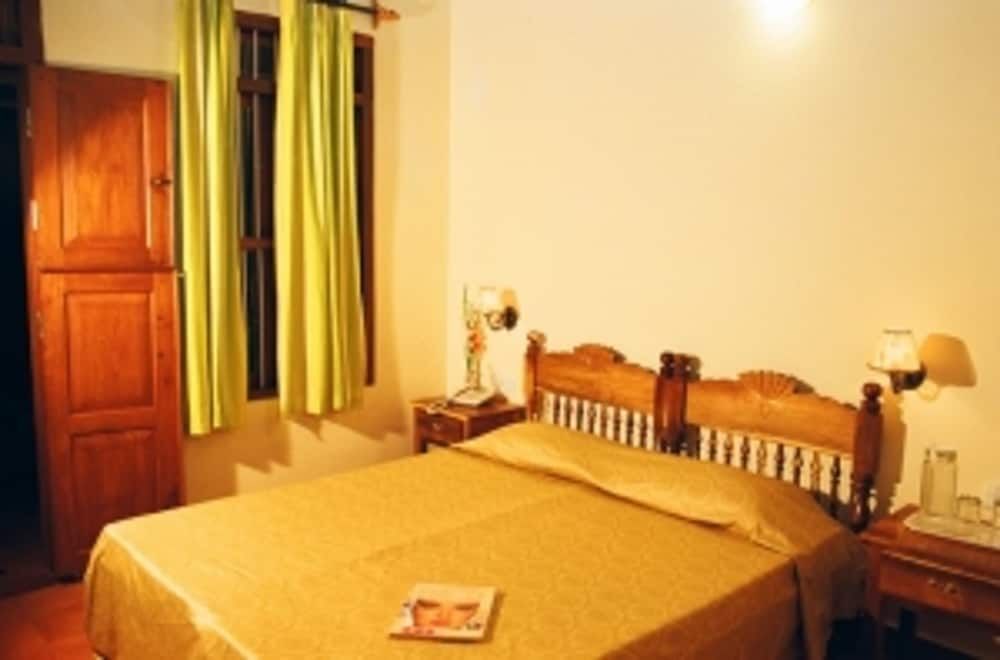 Аллеппи: Pozhiyoram Beach Resort