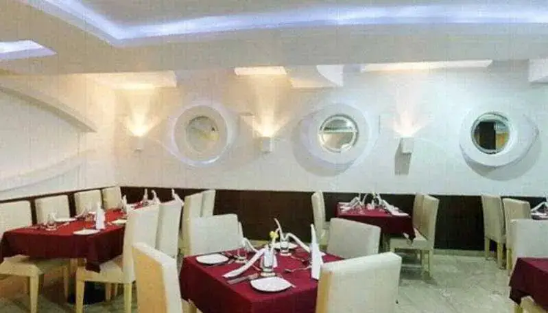 The Prabha International Hotel — фото 1
