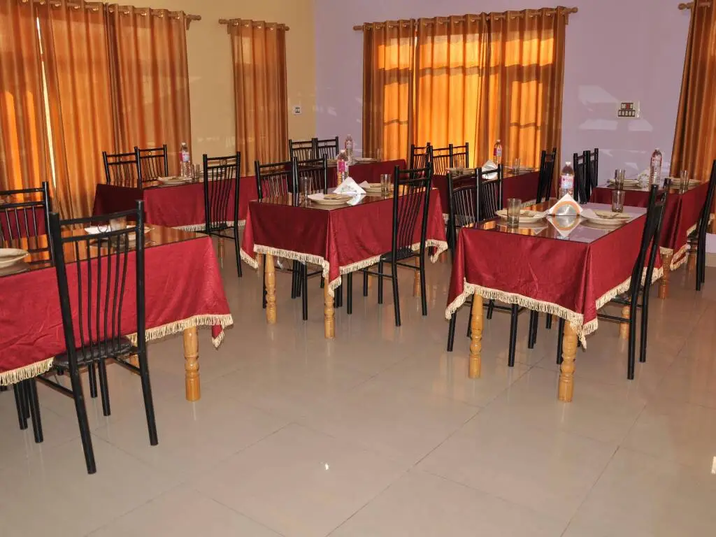 Шринагар: Hotel Grand Comforts