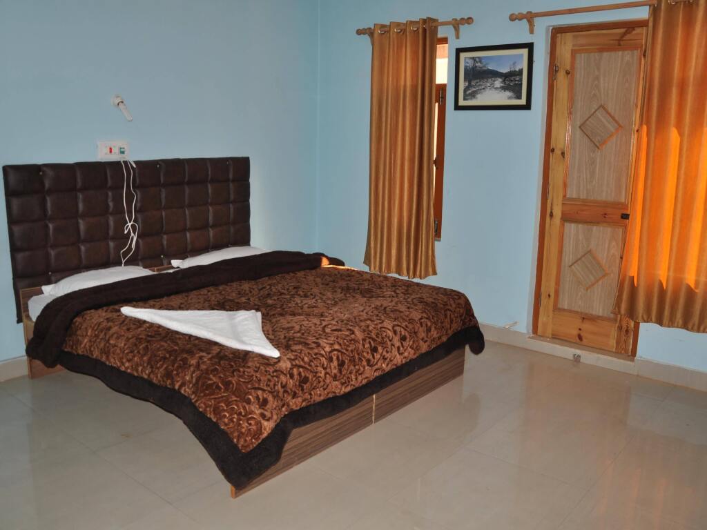 Шринагар: Hotel Grand Comforts