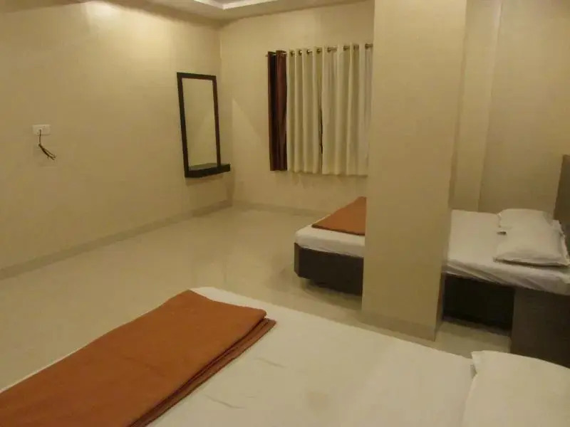 Ширди: Hotel Sai Tirth