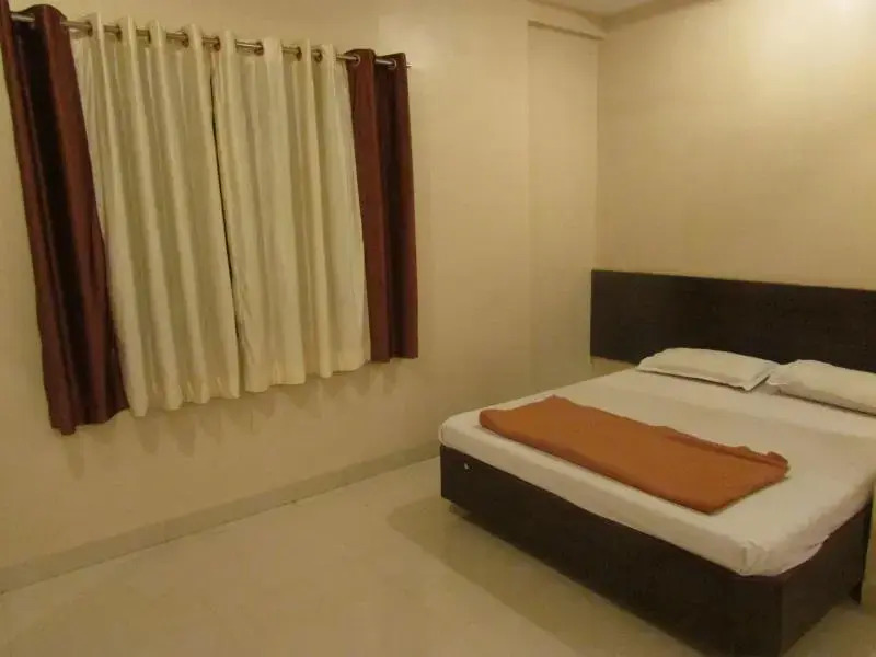 Ширди: Hotel Sai Tirth