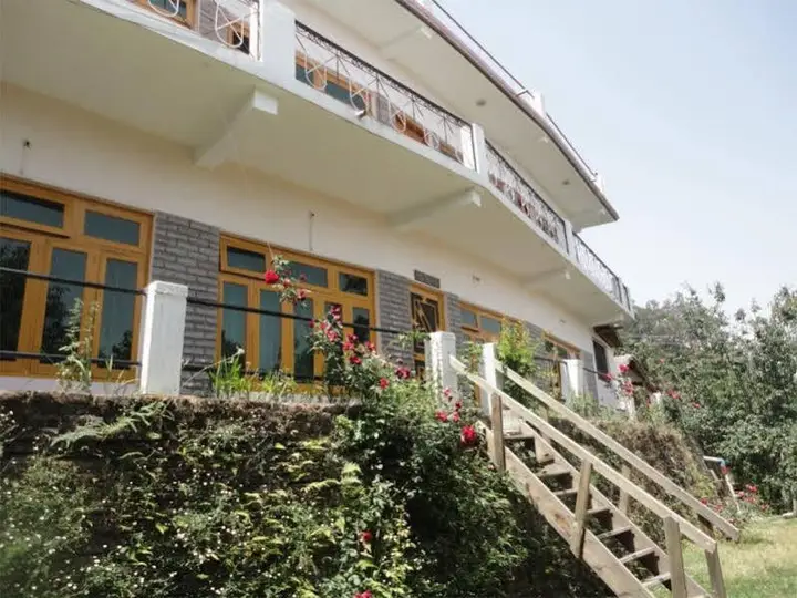 Наинитал: Om Mountain Resort