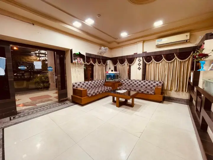 Колката: Hotel Atithi Inn
