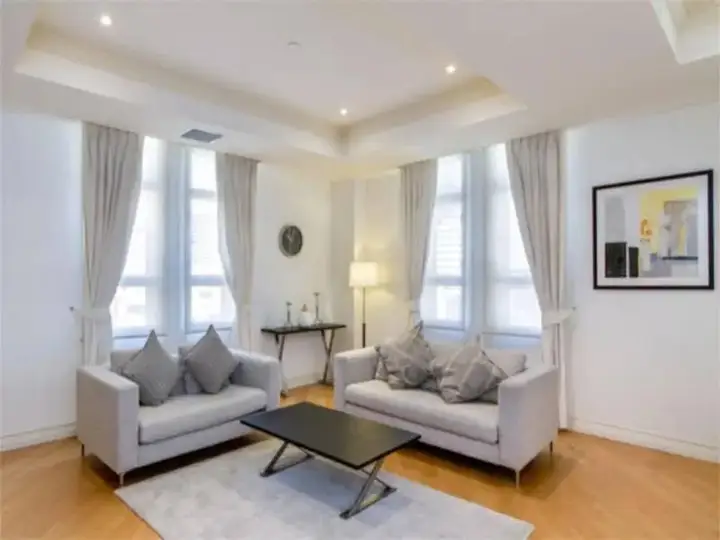 Пуна: Living Waters Service Apartment