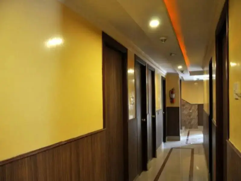 Колката: Hotel East Palace Salt Lake Sector V