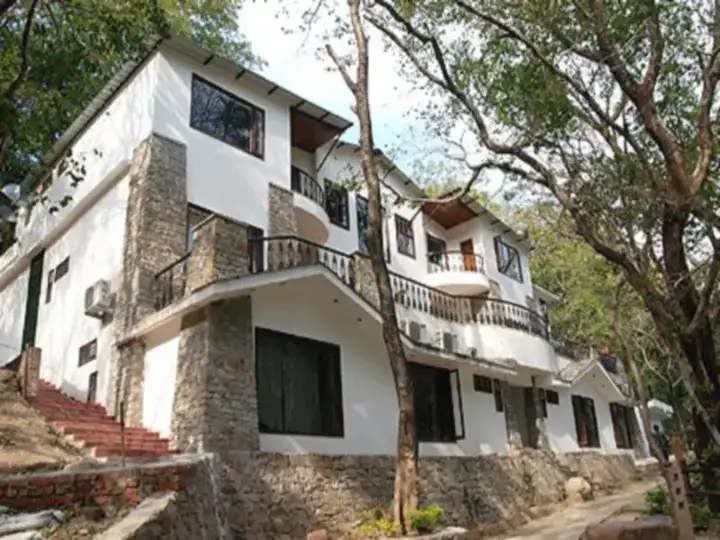 Ришикеш: Shiv Resort