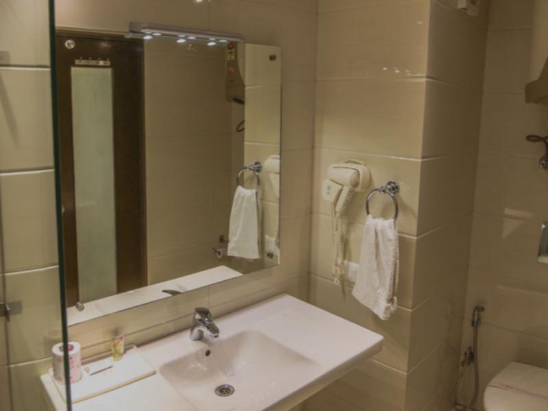 Массури: Red Leaf Hotel