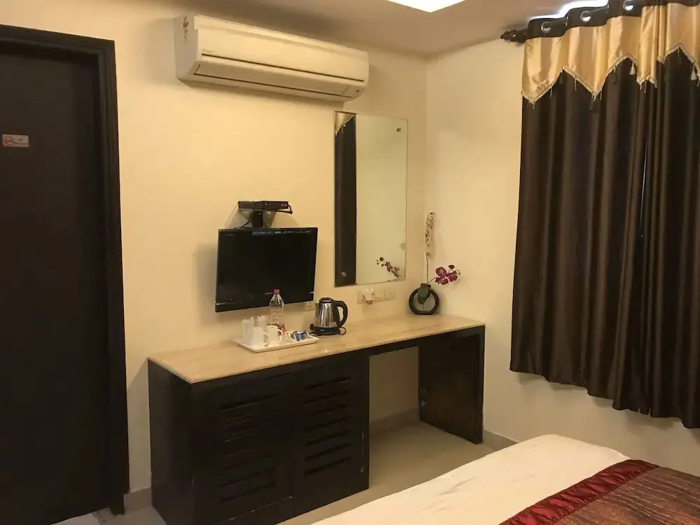Нью-Дели: Hotel Nand Kartar Orchid Suites