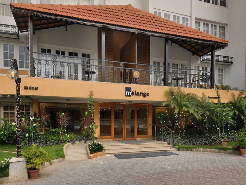 Melange Luxury Service Apartment — фото 1