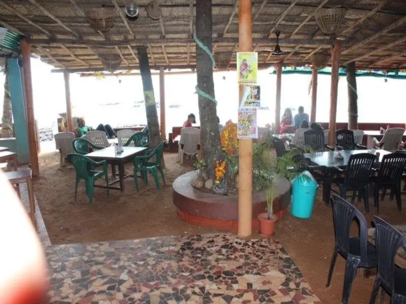 Анджуна: Guru Guest House