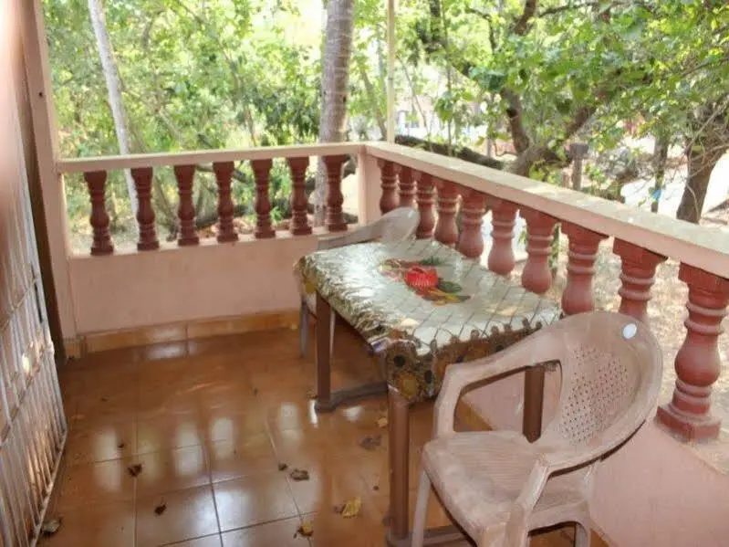 Анджуна: Garden Guest House