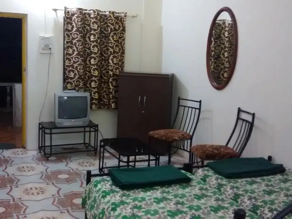 Анджуна: Days Guest House
